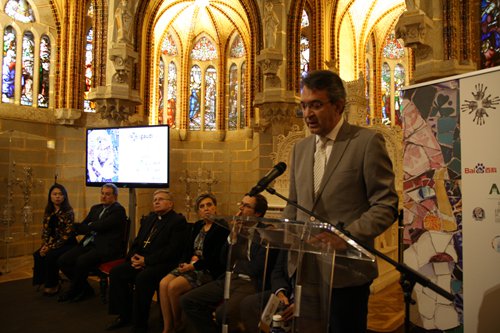 Jin Xiaping (far left) attends Baidu's press conference at the Episcopal Palace of Astorga in Spain on October 19. (Photo/Courtesy of Baidu Baike)