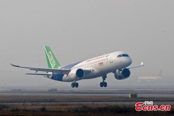 The Commercial Aircraft Corporation of China (COMAC) tests its C919 aircraft for the fifth and final time from the Shanghai Pudong International Airport on November 8, 2017.  (Photo: China News Service/Yin Liqin)