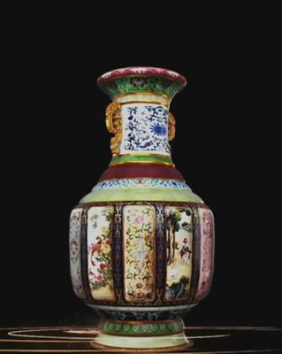 The Qing Dynasty Mother of Porcelain vase (Photo/CCTV.com)