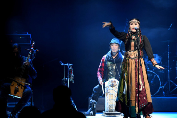 The band Talin Tuya of the Mongolian ethnic group performs at the 10th anniversary gala of Kuke Music in Beijing. Photo provided to China Daily