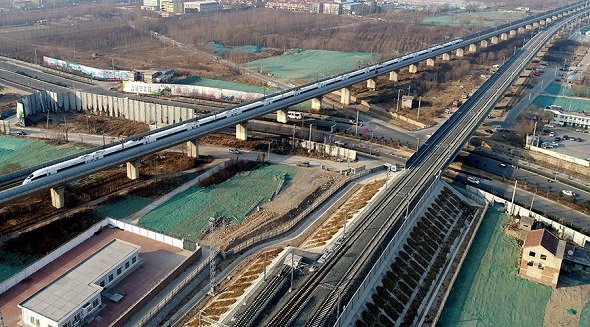 The high-speed railway linking Shijiazhuang, capital of Hebei province, and Jinan, capital of Shandong province, will be put into operation on Thursday. (Wang Feng/China Daily)