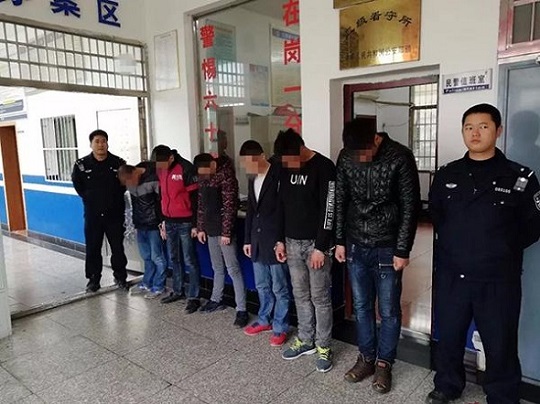 Police hunted down a pyramid scheme organization and rescued a victim thanks to a hundred-yuan bill in Shangrao, Jiangxi province. (Photo provided by the police)
