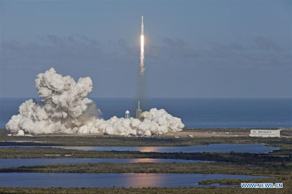 A SpaceX Falcon Heavy rocket lifts off from Florida's Kennedy Space Center, the United States, Feb. 6, 2018. (Xinhua/NASA)