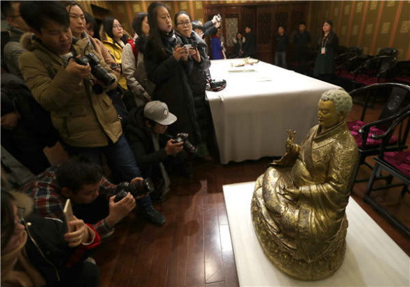 The Capital Museum will show some of the rarest relics from the Tibet autonomous region, such as a Ming Dynasty (1368-1644) statue of a Tibetan Buddhist abbot. (Photo by Zou Hong/China Daily)
