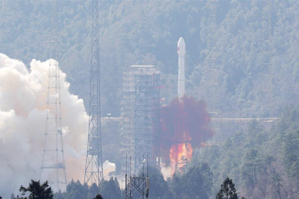 China sends two satellites into orbit on a single carrier rocket for its domestic BeiDou Navigation Satellite System (BDS) in Xichang, Southwest China's Sichuan province, Feb 12, 2018. The twin satellites, which form a network with four previously launched BeiDou-3 satellites, were the fifth and sixth satellites in the BeiDou-3 family. (Photo/Xinhua)