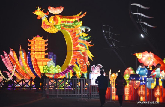 People visit a lantern fair in Hengshui, north China's Hebei Province, Feb. 20, 2018. A lantern fair was held at the Expo Park in Hengshui to celebrate the Chinese New Year. (Xinhua/Zhu Xudong)