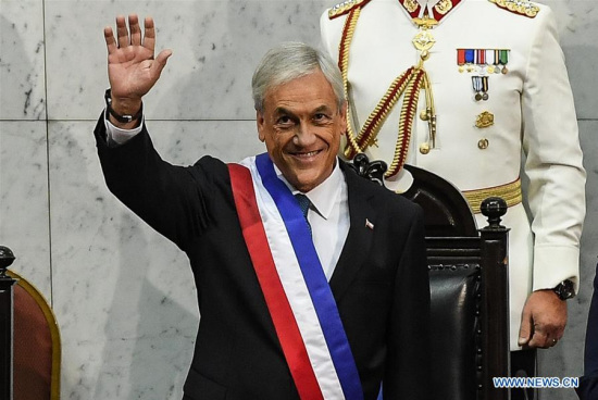 Chile's new President Sebastian Pinera waves during his inauguration ceremony at the headquarters of the National Congress, in Valparaiso, Chile, on March 11, 2018. (Xinhua/Jorge Villegas)