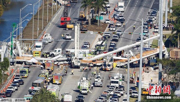 A pedestrian footbridge near Florida International University (FIU) in Miami collapses on March 15, 2018. (Photo/Agencies)  