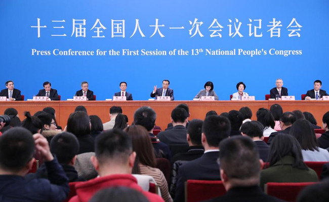 Premier Li Keqiang answers questions of reporters at a news conference for the first session of the 13th National People's Congress in Beijing on March 20, 2018. (Photo/Xinhua)