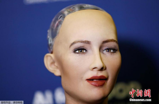 Sophia, a robot integrating the latest technologies and artificial intelligence developed by Hanson Robotics is pictured during a presentation at the AI for Good Global Summit at the International Telecommunication Union (ITU) in Geneva, Switzerland, June 7, 2017. (Photo/Agencies)