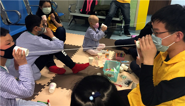'Corridor classroom' provides a teaching tonic for leukemia kids