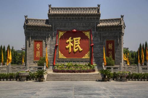 Branches - a saga of Chinese families