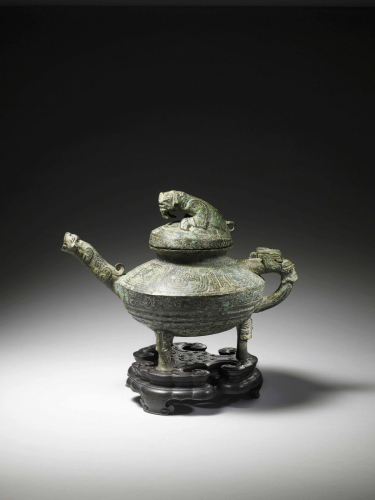 A bronze water vessel, known as Tiger Ying, is up for auction in Kent. (Photo provided to chinadaily.com.cn)