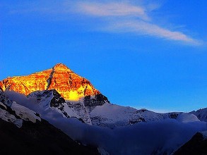 Mountaineers gearing up to climb world's highest peak in spring