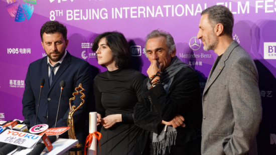 Tiantan Award Best Feature Film Scary Mother director and crew members. (Photo/China Plus)
