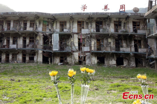 A view of the ruins of the former site of the Beichuan County after the Wenchuan Earthquake on May 12, 2008 in Sichuan Province. (Photo: China News Service/Ren Haixia)