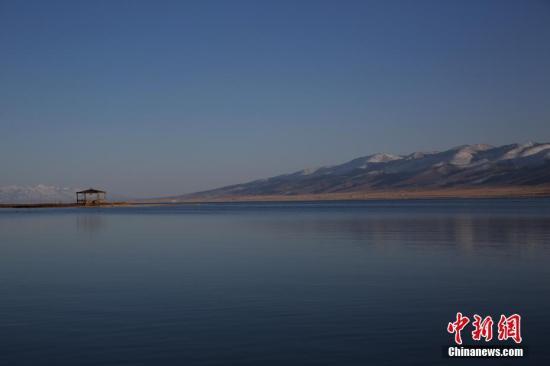 File photo of Erlangjian scenic area of Qinghai Lake. (Photo: China News Service/Luo Yunpeng)