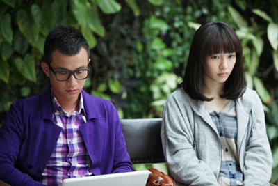 From plot to promotion, 33 Days is a story that melts everyones heart. This is a chorus lamenting separation and everyone can join in.