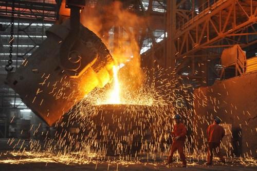 A steel plant belonging to Dongbei Special Steel Group Co Ltd in Dalian, Liaoning province. A Bank of China report said the country's economy will grow by 7.7 percent in the third quarter, slightly faster than the rate of 7.6 percent seen in the second qu