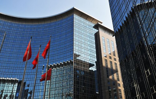 The Oriental Plaza in Wangfujing, in downtown Beijing. Robust economic development and growing numbers of tourists in China make it an attractive hotel market in need of more rooms. [Photo/China Daily]