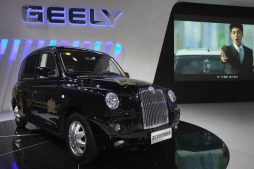 A London taxi built by Chinese automotive manufacturing company Zhejiang Geely Holding Group Co is displayed during the media preview of the 10th China International Automobile Exhibition in Guangzhou on Nov 22, 2012. [Photo/Reuters]
