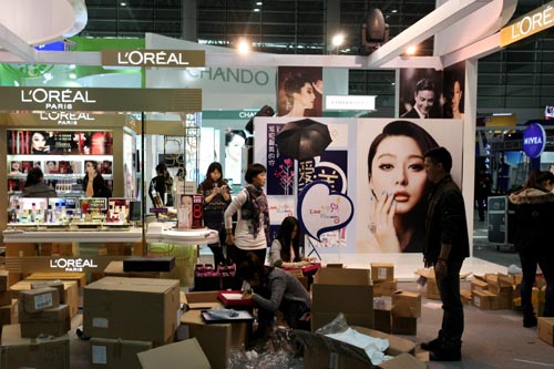 L'Oreal Group's booth at a brand exhibition in Fuzhou, Fujian province, in March. The French company operates in more than 170 Chinese cities. [Provided to China Daily] 