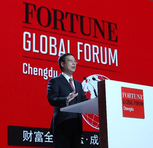 Chinese Vice Premier Zhang Gaoli delivers a speech at the gala dinner for the opening of the 2013 Fortune Global Forum (FGF) in Chengdu, capital of southwest China's Sichuan Province, June 6, 2013. (Xinhua/Pang Xinglei)
