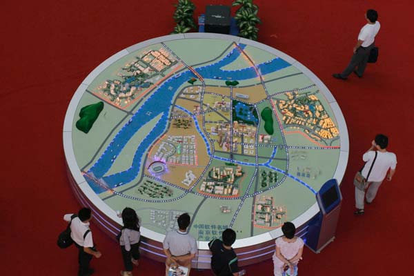 A model of Nanjing Software Park. Multinational companies are rushing to set up research and development centers in this kind of high-tech parks around China. Provided to China Daily