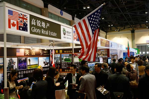 An international real estate fair in Beijing, focusing on emigration to developed nations via property purchase, proved to be attractive to many Chinese. Provided to China Daily