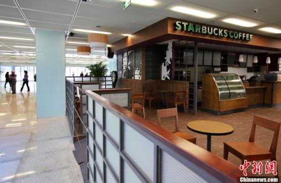 Starbucks closed its first coffee shop in Chinese mainland in late June. [File Photo: Chinanews.cn]