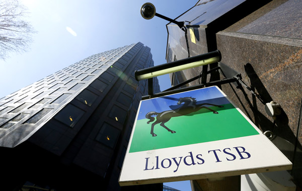 The sign over a branch of Lloyd's TSB is seen in London. A Chinese insurance company is reported to have bought the office of Lloyd's in London. [Photo/Provided to China Daily]