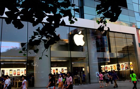 Apple said on Tuesday that its revenue from China fell 14 percent year-on-year to $4.6 billion in the quarter ended June 29.Provided to China Daily