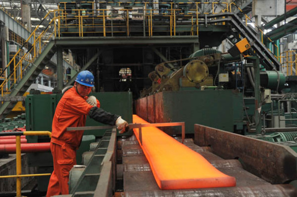 Some iron and steel mills, one of the 19 industries suffering from overcapacity, will be closed as the country moves to upgrade its industrial structure and the overall economy. LIU DEBIN / FOR CHINA DAILY
