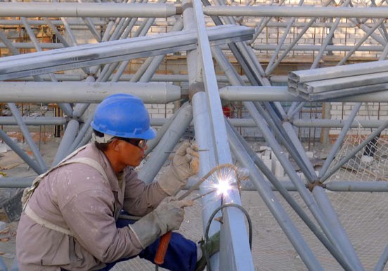 The steel industry's better performance in the third quarter was associated with stronger construction, experts said. [Photo / Provided to China Daily] 