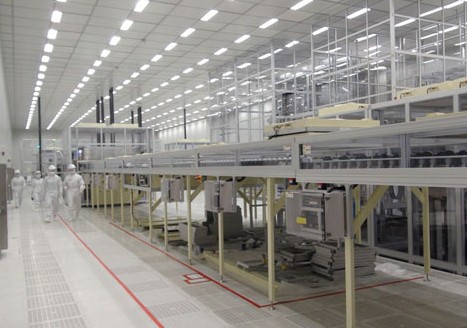 An assembly line of the 8.5 generation TFT-LCD products of BOE Technology Group Co in the Cloud Valley in southeastern Beijing. Provided to China Daily