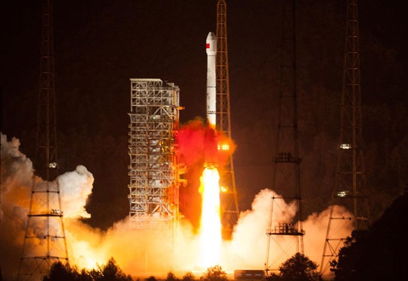 China successfully launched another satellite into space for its indigenous global navigation and positioning network in this file photo. Photo taken on Oct 25, 2012 from the Xichang Satellite Launch Center in the southwestern province of Sichuan. [Photo/Xinhua]  