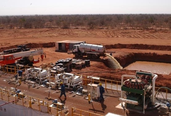 A Chinese oil company helps local enterprises exploit oil in Africa. Provided to China Daily 