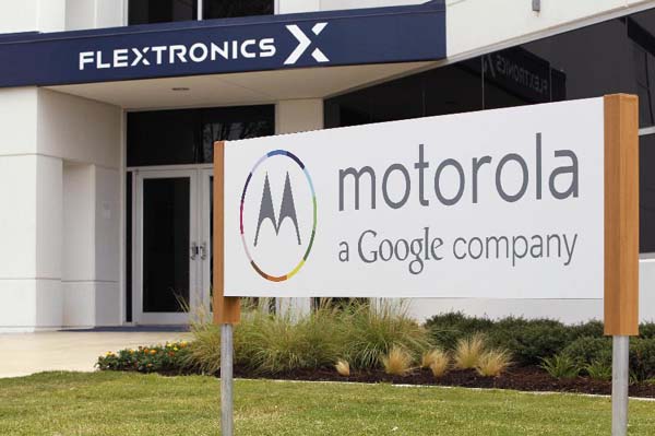 The Flextronics plant that will be building the new Motorola smartphone Moto X is pictured in Fort Worth, Texas in this file photo taken September 10, 2013. Lenovo will buy Motorola Mobility from Google for 2.9 billion U.S. dollars, in a bid to boost its smartphone business in the Americas and access thousands of patents, the Chinese company announced on Thursday. (File Photo)
