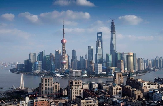 Shanghai now reigns as the fashion capital of Asia, beating out Hong Kong and Tokyo, according to the latest research by Global Language Monitor, a United States-based firm that follows trends in word usage. Lai Xinlin / For China Daily  