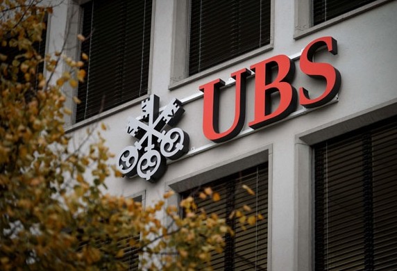 Eight percent of the first 48 IPOs so far have been underwritten by foreign banks. UBS Securities Co still has nine lined up. Provided to CHINA DAILY   