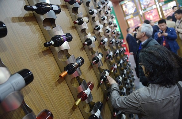 An international high-end wine exhibition in Chengdu. In 2013 China became the largest market for red wine in the world. Provided to China Daily   