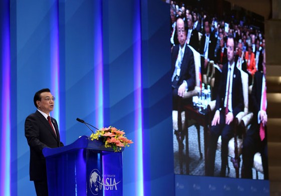 Premier Li Keqiang delivers a keynote speech at the opening of the 2014 annual conference of the Boao Forum for Asia in Hainan province on Thursday. WU ZHIYI/CHINA DAILY  