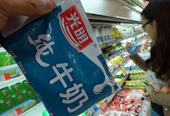 Bright Dairy & Food Co Ltd signed a supply agreement with Australia's Pactum Dairy Group for room temperature milk for China's booming market. Liu Junfeng / For China Daily  