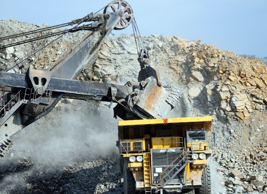 An open pit copper mine in Jiangxi province. China Minmetals is expected to become one of the 10 largest in the world once a Peru project it is purchasing part of is completed. Provided to CHINA DAILY  