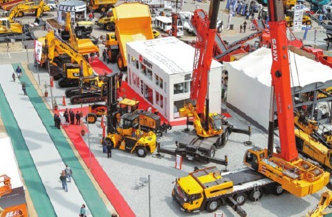 Sany's mining machines at a machinery exposition in 2013 in Johannesburg. Provided to China Daily  