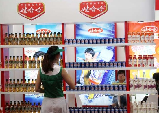 Hangzhou Wahaha Group products on display at a food expo in Beijing in June,2013.[Photo/China Daily]  