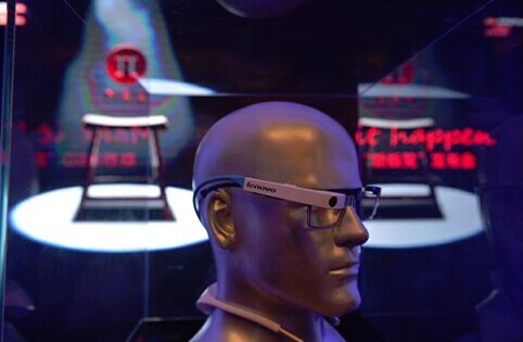 Lenovo's new glasses displayed at a press conference held in Beijing Thursday Photo: Courtesy of Lenovo