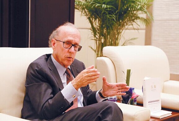 Stephen Roach, former chairman of Morgan Stanley Asia, says nobody in the Barack Obama administration fully understands China. [Photo/China Daily]  