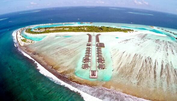 The Maldives is made up of more than 1,200 coral islands. [Photo/Xinhua]  