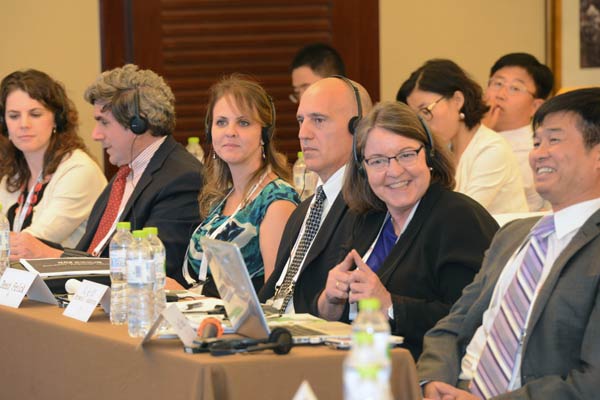 Member companies of the Smart Healthy City Alliance from the United States attend the first China Smart Healthy City Conference at the ongoing China Sourcing Summit in Hangzhou, as they seek business opportunities in China. DONG XUMING/CHINA DAILY  